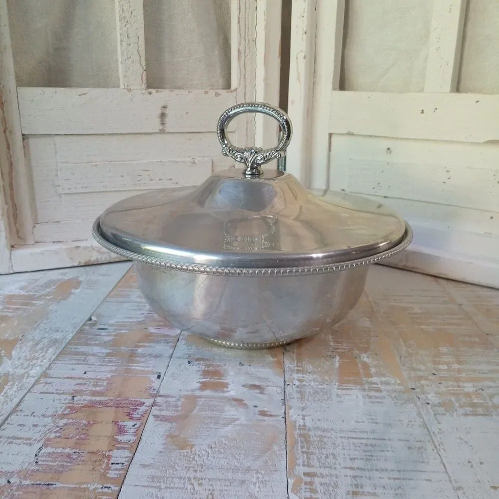 Vintage BW Buenilum Hammered Aluminum Casserole Serving Dish Pyrex Glass Insert